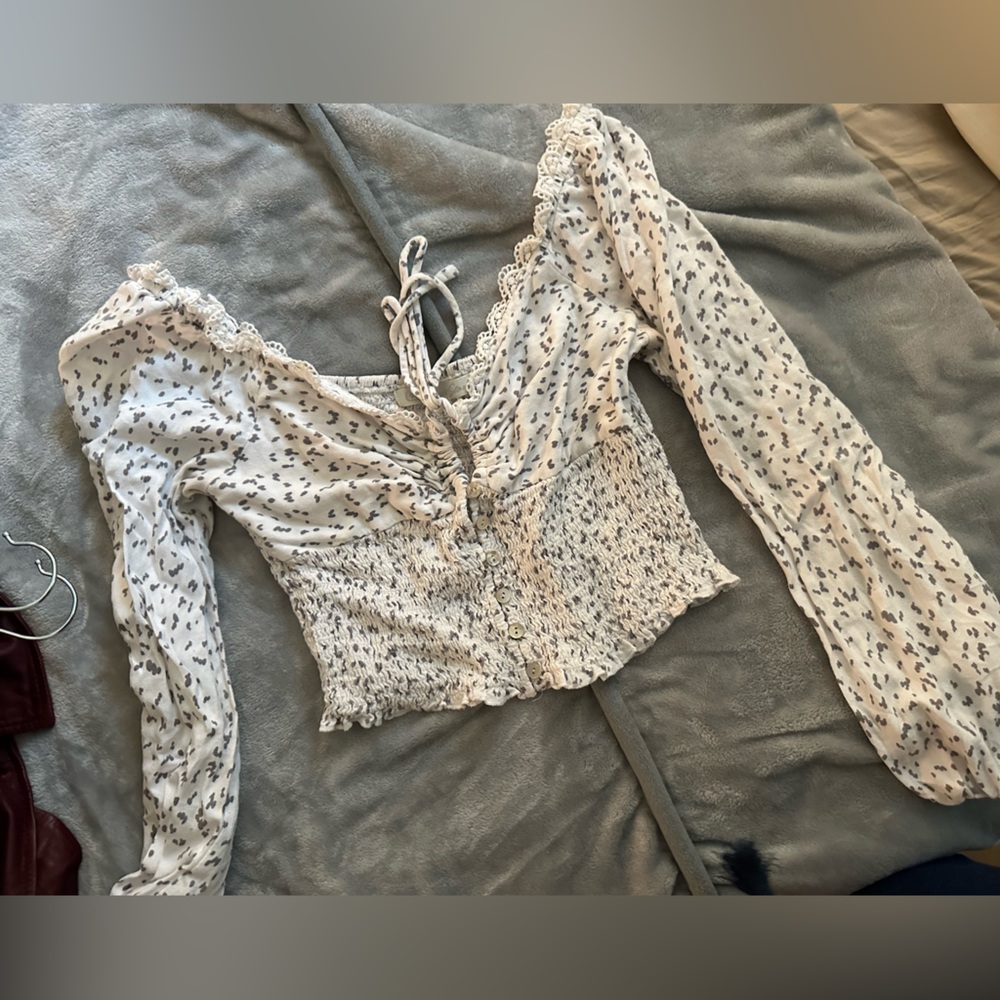 Quiet storm, dotted crop top